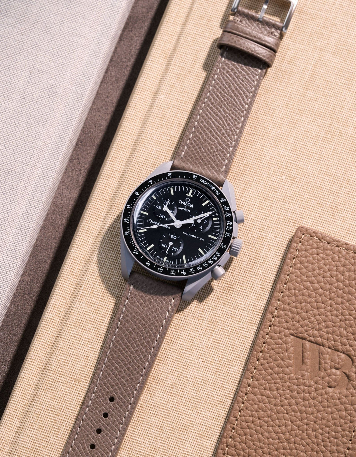 Mission to the Moon (Leather Strap) - OM Luxury