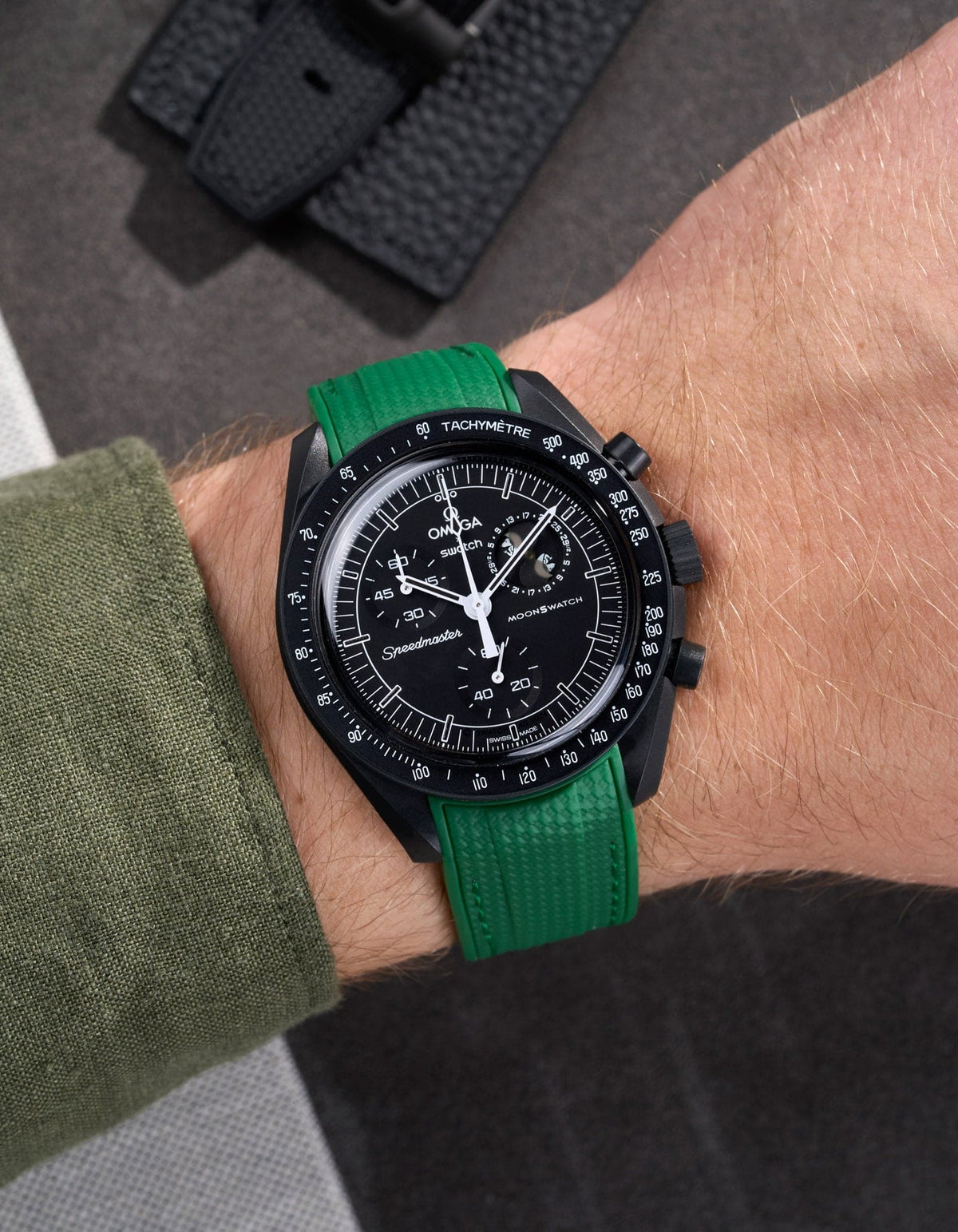 Curved Vertech Rubber Strap - Green - OM Luxury